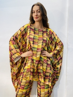 Camiseta Maxi Cetim Macarron on internet