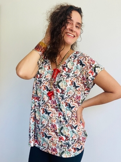 Camiseta Kaftan V Jersey Borboletas - loja online