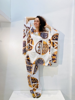 Camiseta Maxi Cetim Indigena Rosa Magalhães
