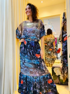Vestido Morcego Babado Monet Azul na internet