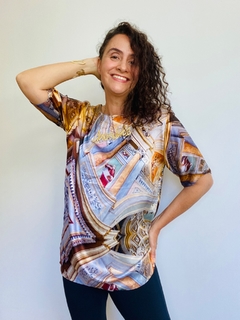 Camiseta Básica Seda Pura Fachada - comprar online