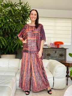 Camiseta Maxi Morcego Cetim Paul Klee Vermelho - comprar online