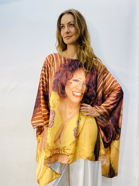 Camiseta Maxi Cetim Alcione Amarela Quadrados