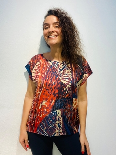 Camiseta Kaftan Cetim Leques - ALESSA