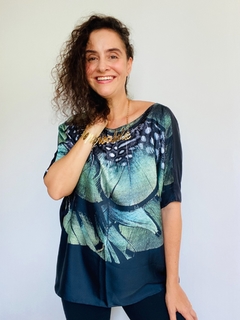 Camiseta Morcego Cetim Pluma Verde - comprar online