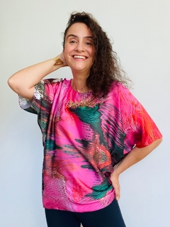 Camiseta Morcego Porta Bandeira - loja online