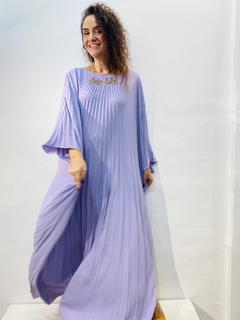 Vestido Plissado Longo Crepe Lavanda na internet