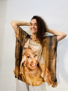 Camiseta Maxi Cetim Alcione Dourada on internet