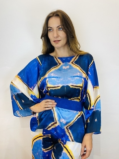 Camiseta Maxi Morcego Cetim Blue