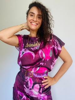 Camiseta Kaftan Cetim Orquídea Vinho - online store