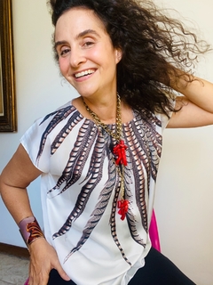 Imagem do Camiseta Kaftan Cetim Faisão Branco