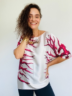 Camiseta Morcego Cetim Coral on internet