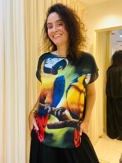 Camiseta Kaftan Cetim Arara - loja online