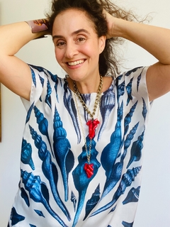 Camiseta Kaftan Cetim Concha Azul on internet