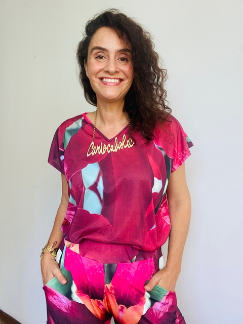 Camiseta Kaftan V Jersey Orquídea Vermelho