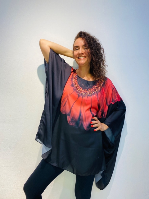 Camiseta Maxi Cetim Gerbera