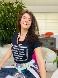 Camiseta T-Shirt Malha Feiticeira na internet