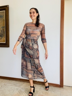 Saia Pareô Longo Chiffon Paul Klee Cinza na internet