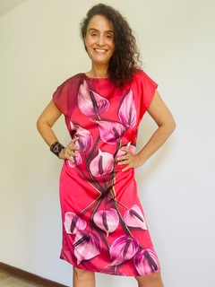 Vestido Kaftan Cetim Antúrio Vermelho - comprar online
