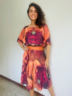 Vestido Morcego Saia Evasê Crepe Orquídea Laranja on internet
