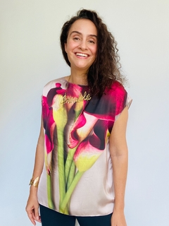 Camiseta Kaftan Cetim Calla Vermelha - buy online