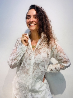 Camisa Social Organza Bordado Branco na internet
