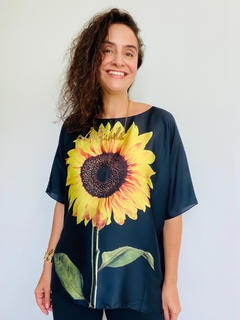 Imagem do Camiseta Morcego Cetim Girassol