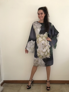 Vestido Curto Manga Sino Cetim Hortênsia Cinza - online store