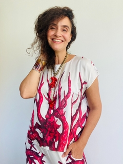 Camiseta Kaftan Cetim Coral - ALESSA