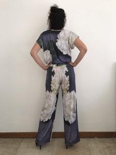 Camiseta Kaftan Jersey Hortênsia Cinza - loja online