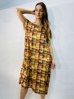 Vestido Kaftan Curto Cetim Macarrom na internet