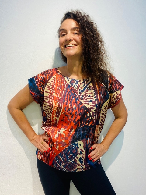 Camiseta Kaftan Cetim Leques