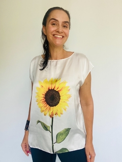 Camiseta Kaftan Cetim Girassol Branco