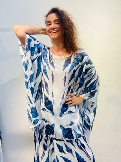Imagem do Camiseta Maxi Cetim Concha Azul