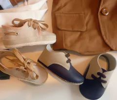 Set conjunto traje bautismo pantalon o jean body camisa blazer zapatos porta chupetes y tiradores - comprar online