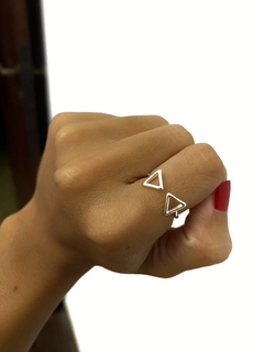 Anillo triángulo doble regulable - P925