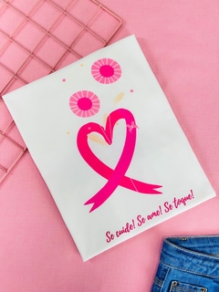T-shirt ribana canelada Se cuide! Se ame! Se toque! Outubro rosa