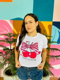 T-shirt Canelada The cherry on the cake (a cereja do bolo) - comprar online