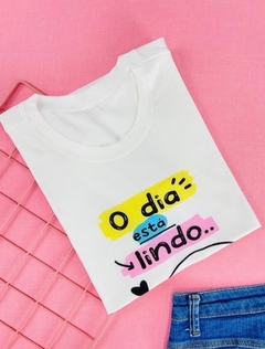 T-shirt ribana canelada Flork O dia está lindo...mas eu estou mais - comprar online