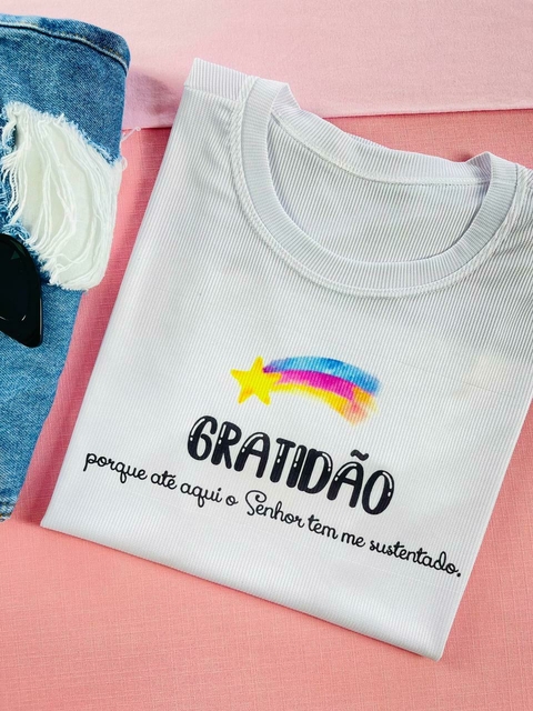 T-shirt Canelada Gratidão porque até aqui o senhor tem me sustentado