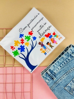 T-shirt Canelada Com paciência e perseverança muito se alcança