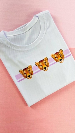 T-shirt Canelada Três onças na internet
