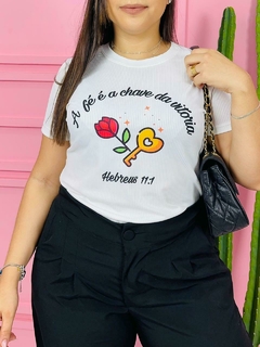 T-shirt Canelada A fé é a chave da vitória - comprar online