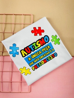 T-shirt Canelada AUTISMO a única peça que não se encaixa é o preconceito