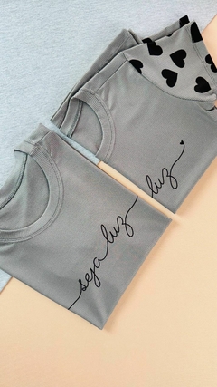 T-SHIRT CANELADA SEJA LUZ - comprar online