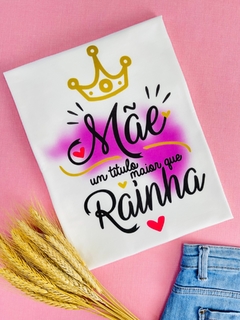 T-shirt ribana canelada Mãe um título maior que Rainha