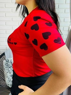 T-SHIRT CANELADA SEJA FORTE E CORAJOSA- VERMELHA na internet