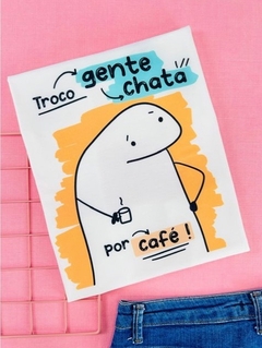 T-shirt ribana canelada Flork Troco gente chata por café