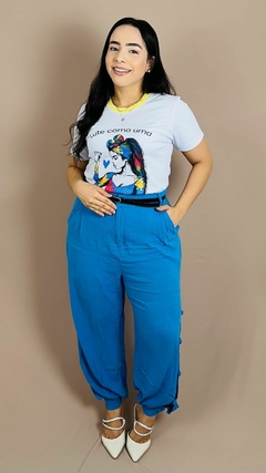 Imagem do T-SHIRT CANELADA AUTISMO - LUTE COMO UMA MÃE ATÍPICA!