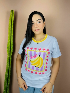 T-SHIRT CANELADA BANANA - BRANCA
